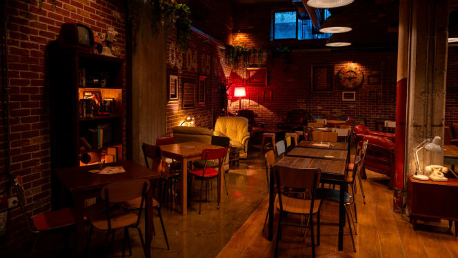 White Rabbit - Roma - 9