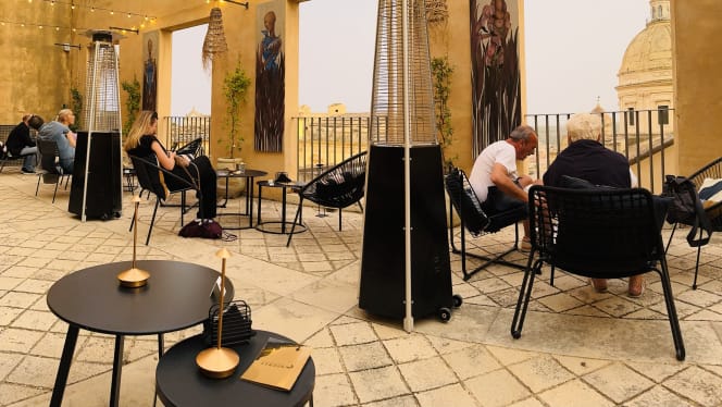 Secret_eatdrinkstay - 0