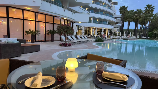 L´atittude Banús - 0