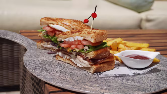 L´atittude Banús - 3