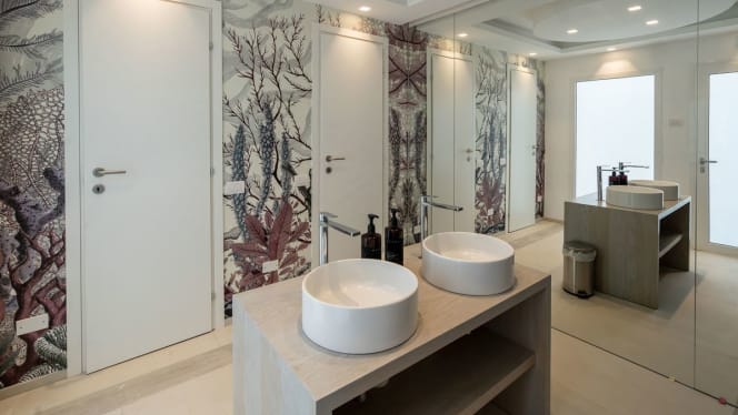 White Beach Club - 2