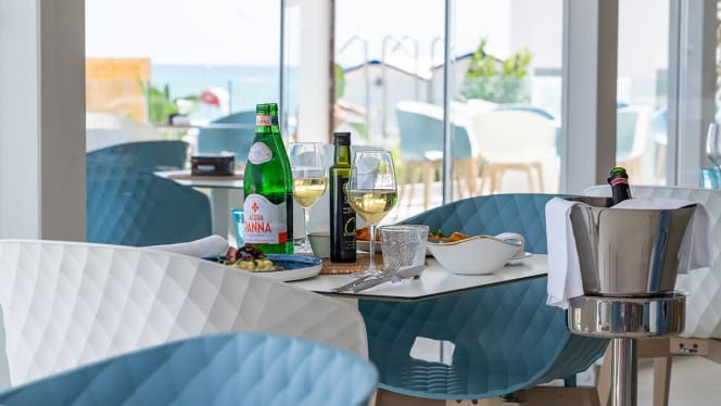 White Beach Club - 1