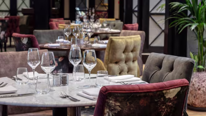 The Calverley Grill @ Oulton Hall - 9