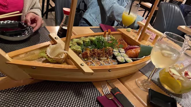 Tatsumi - Thai Phuket - Albufeira - 2