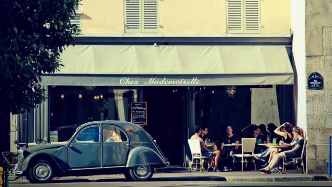 Chez Mademoiselle - 0