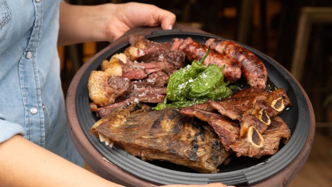 Alvaro's Gastrobar - 6