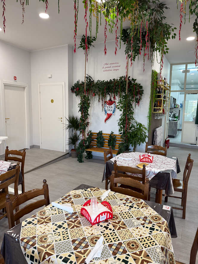 Trattoria Era Ora - 4