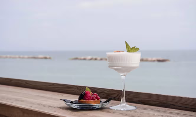 Seaside Restaurant & Lounge Bar - 7