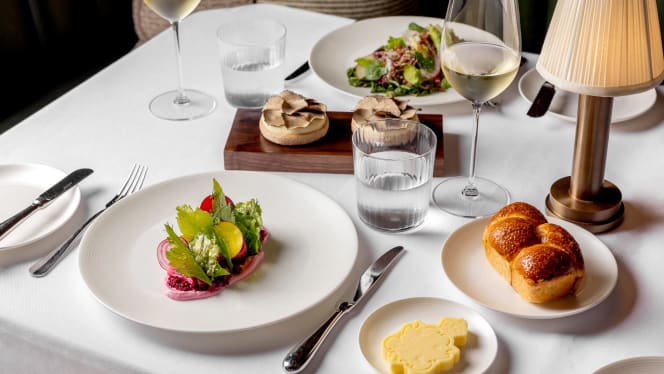 Claridge's Restaurant - 3