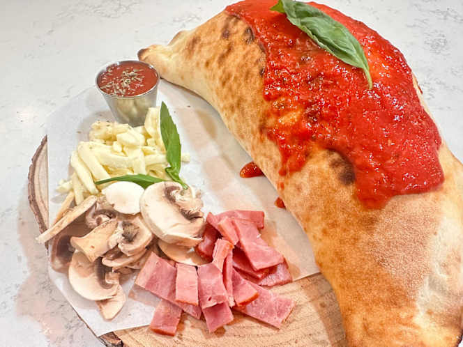 FANZY Pizza & Burger - 7