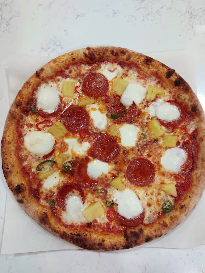 FANZY Pizza & Burger - 2