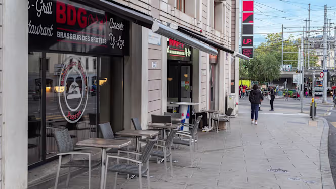 Brasseur Des Grottes Bar Restaurant et Pizzeria - 9