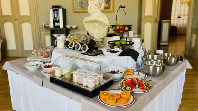 Grand Hôtel de la Reine - 3