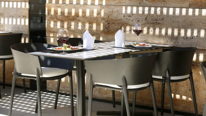 Café Lugano (Restaurant & Bar) - 4