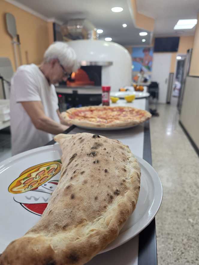 Pizzeria del Barrio - Escaleritas Las Palmas de Gran Canaria - 5