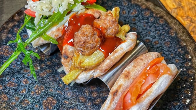 Casa Cozzolino Pizzeria e Trattoria - 7