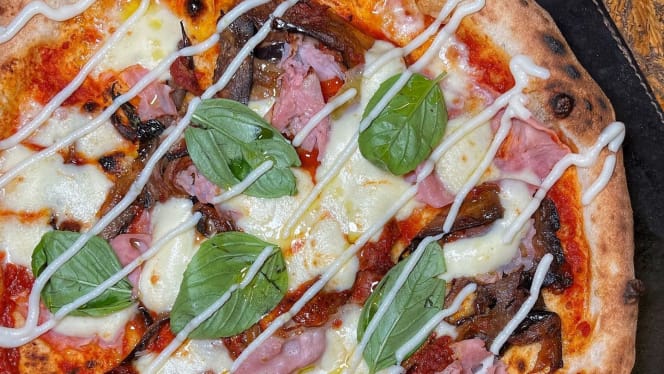 Casa Cozzolino Pizzeria e Trattoria - 3