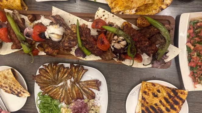 Pizza Meister Grillfisch Restaurant - 0