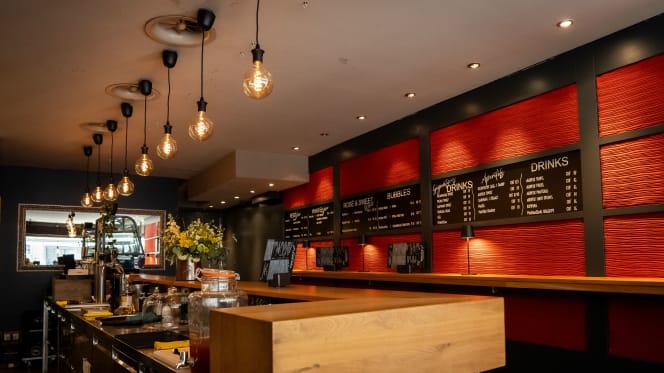 LEICHTSINN umami food & wine - 1