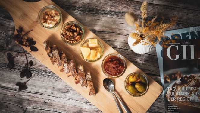 LEICHTSINN umami food & wine - 9