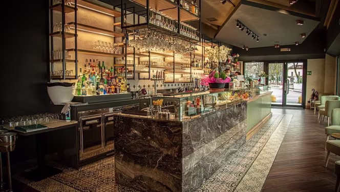 Moi Lounge Bistrot - 2