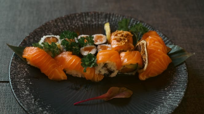 Miya Sushi & Ramen - 8