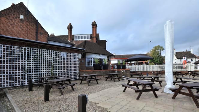The Feathers Hotel Redhill - Merstham - 6