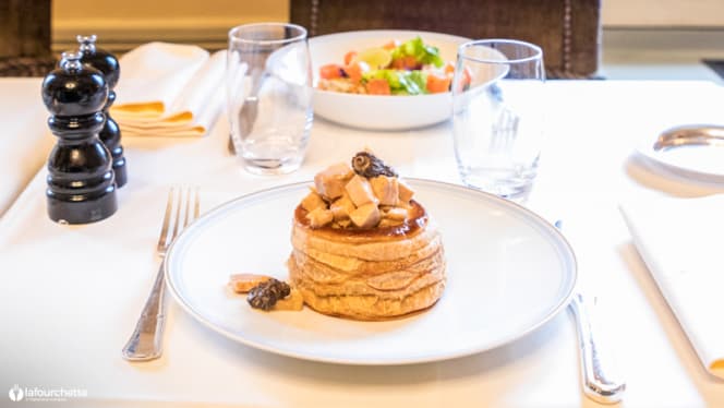 Ladurée Paris Champs-Elysées - 5