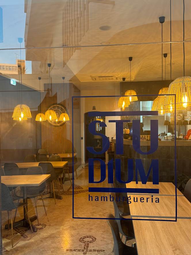 Studium Hamburgueria - 2
