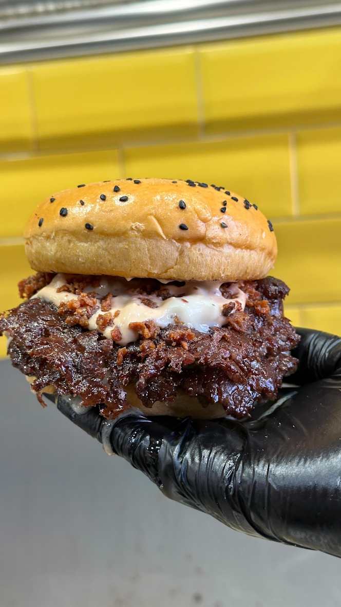 Cesar's Burgers - 5