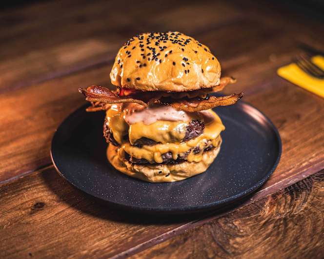 Cesar's Burgers - 0