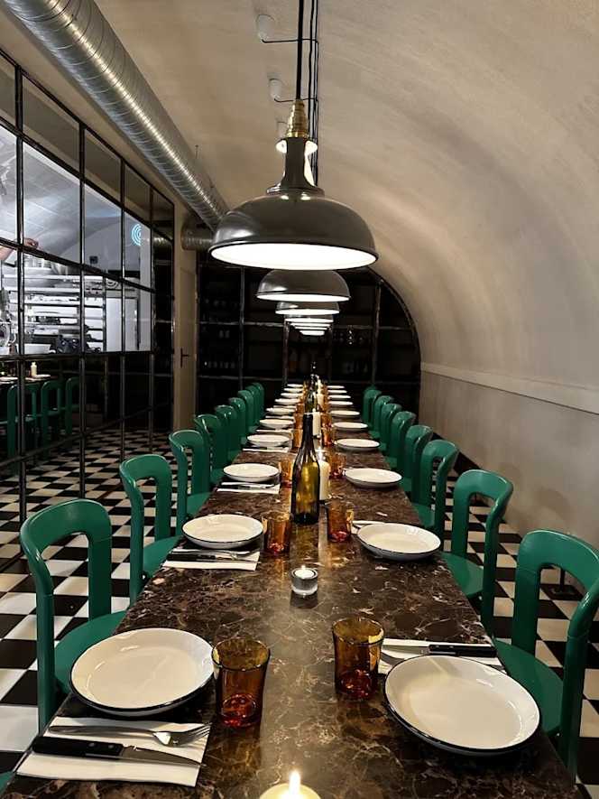 Fellows Faubourg Saint Denis - 9