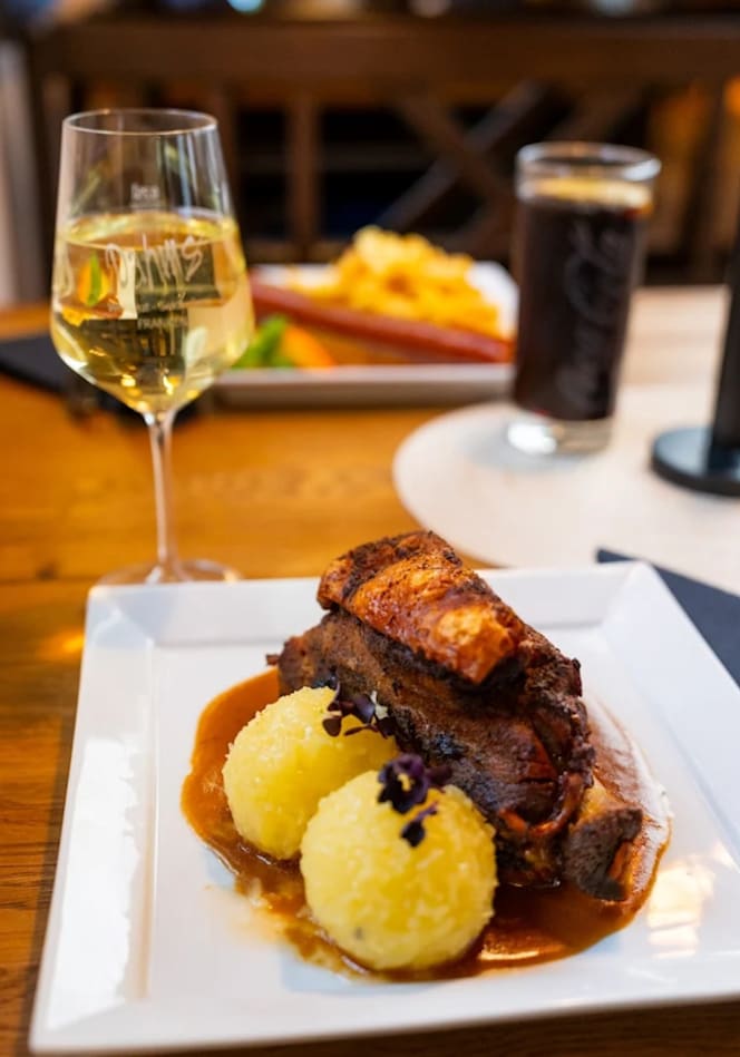 Two Seasons - Zum Seeblick - 8