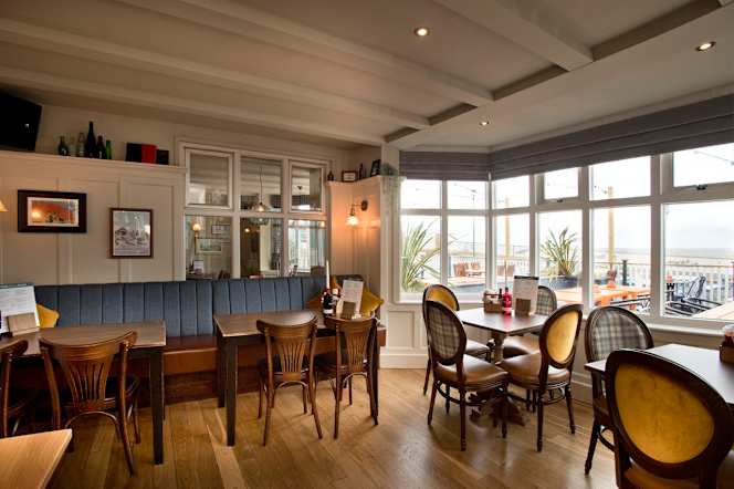 Crown Inn Sheringham - 6