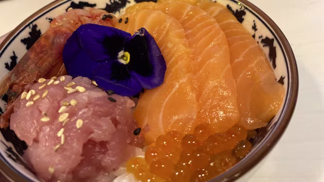 Koi Sushi Lounge Bar - 5