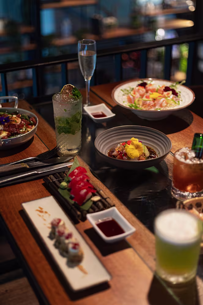 Brut Sushi Bar - 6