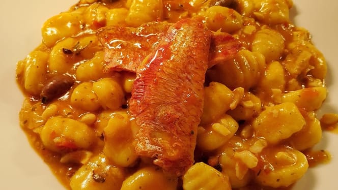 Sea Art Bar & Restaurant - 3