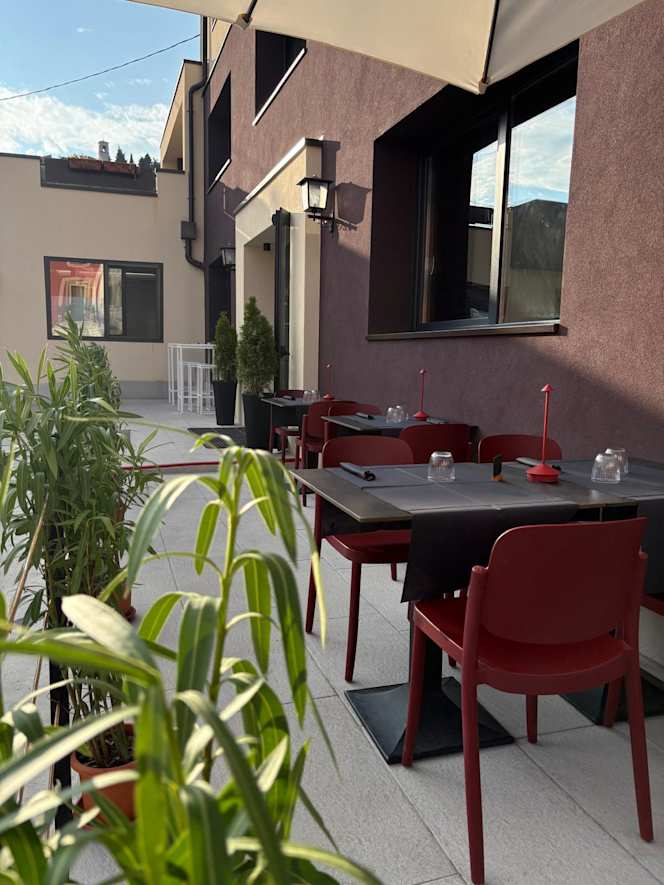 Kudos Pizzeria & Lounge - 2