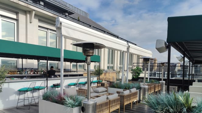 Soho Sky Terrace & The Bar - 7
