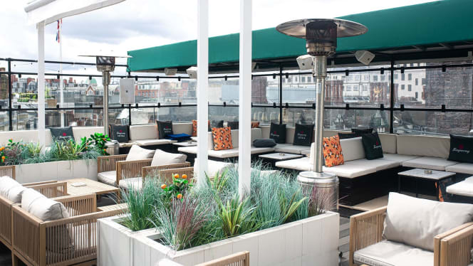 Soho Sky Terrace & The Bar - 3