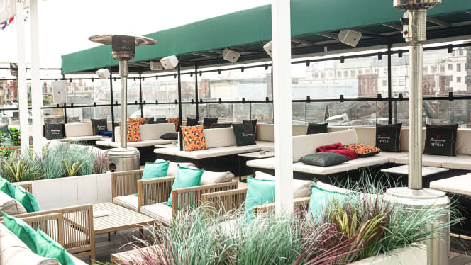 Soho Sky Terrace & The Bar - 6