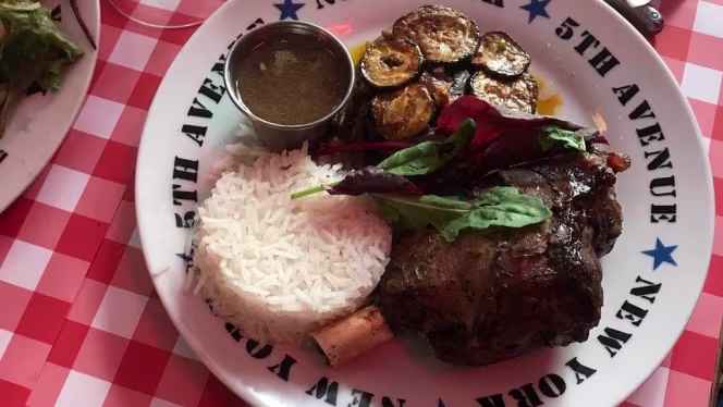 Le Fil Rouge Café - Paris - 8