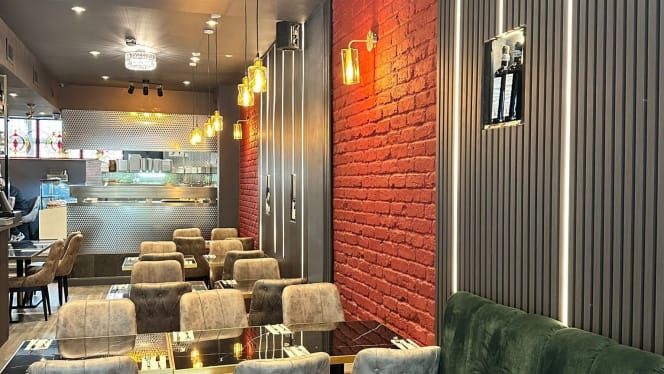 Et House - Swiss Cottage - 9