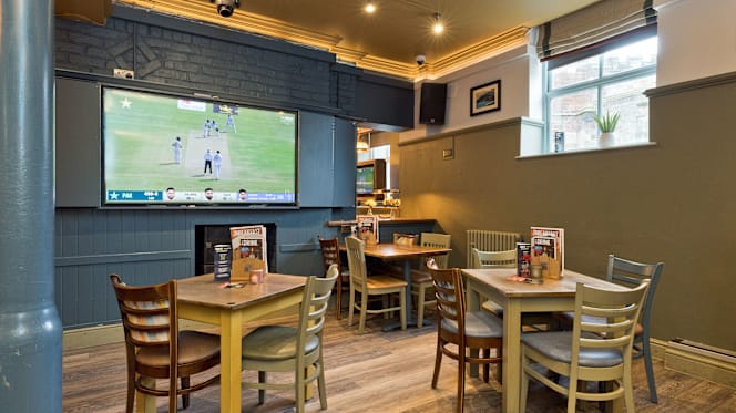 The Castle Bangor - 5