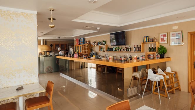 Encantus Pizzeria - 8