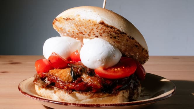 Meat Brothers House - 1