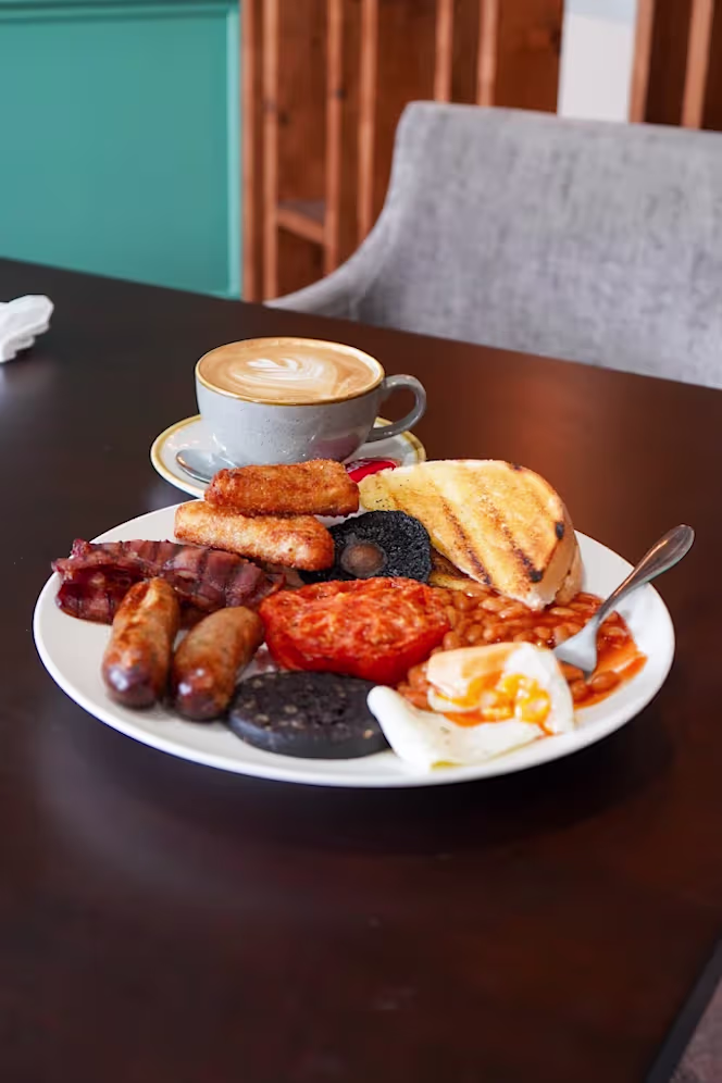 Skylark Country Club - 7