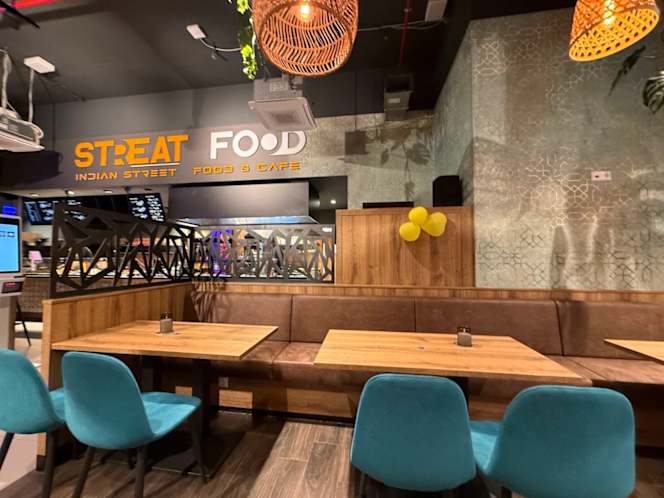 STREAT FOOD - Indian Street Food & Cafe - 7