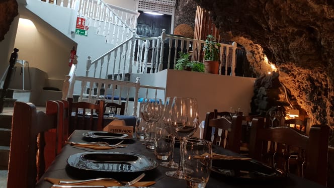 La Cueva de los Abrigos - 7