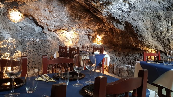 La Cueva de los Abrigos - 0